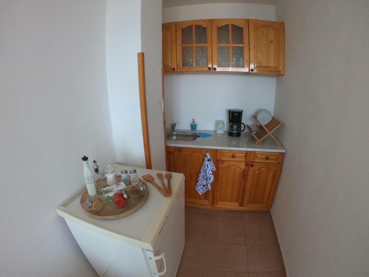 Apartment In St. Vlas With Terrace Sveti Vlas Exterior foto