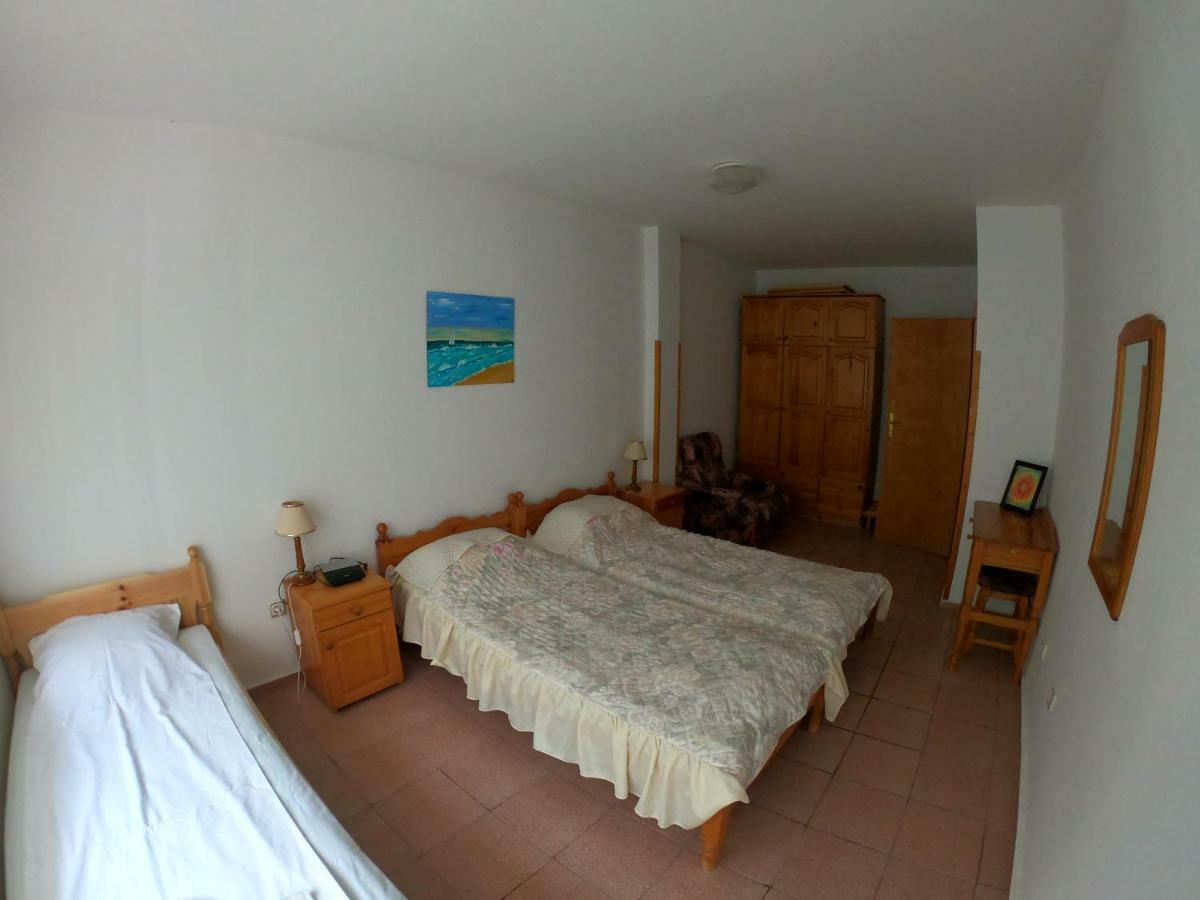 Apartment In St. Vlas With Terrace Sveti Vlas Exterior foto