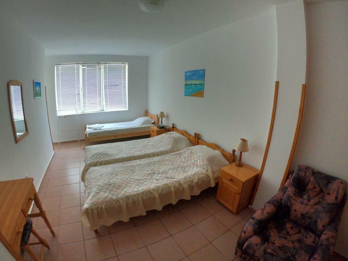 Apartment In St. Vlas With Terrace Sveti Vlas Exterior foto